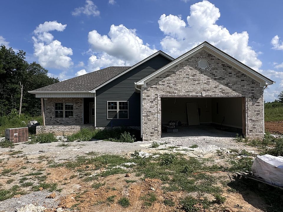 1st image of 211 Bedford Ct