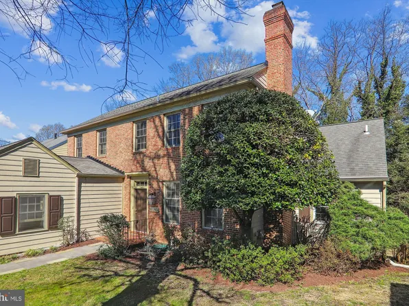 10213 Sundance Ct, Rockville, MD 20854