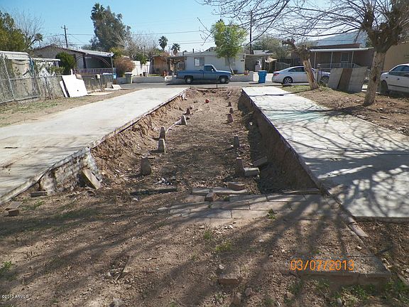 5th image of 9428 S 10th Dr