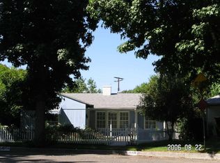 16434 Hamlin St, Van Nuys, CA 91406