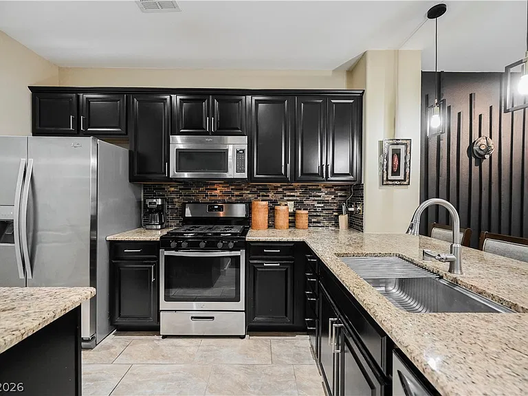 5975 Sunlight Garden Way — Photo 4