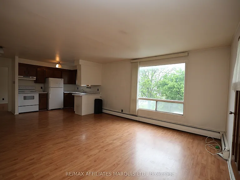15 Main St #2B — Photo 3