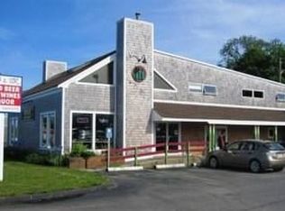 101 Iyannough Rd, Hyannis, MA 02601