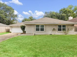 4702 Holly St, Bellaire, TX 77401