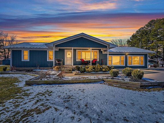 3rd image of 9895 Winchester Southern Rd