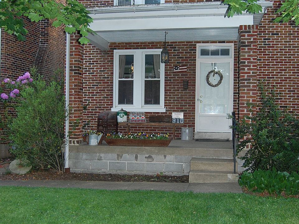 1st image of 910 State St