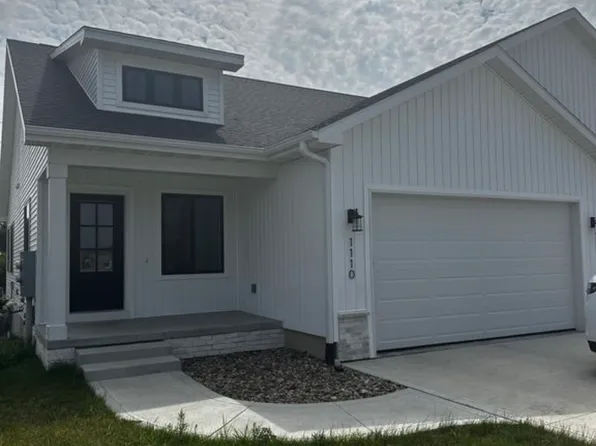 1110 Westview Dr, Huxley, IA 50124