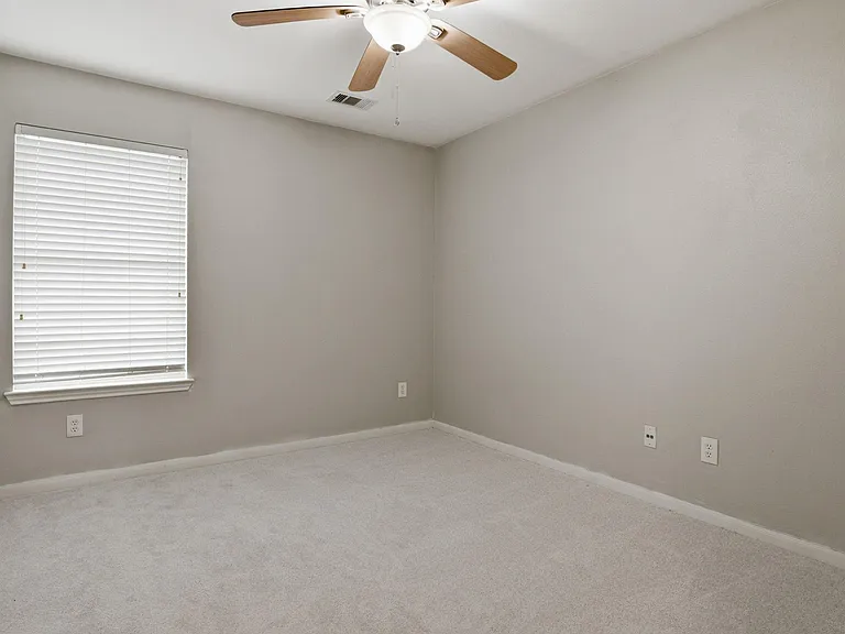 16019 Summerville Lake Dr — Photo 8