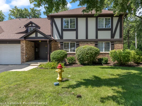 34 Shawnee Trl APT 3, Indian Head Park, IL 60525