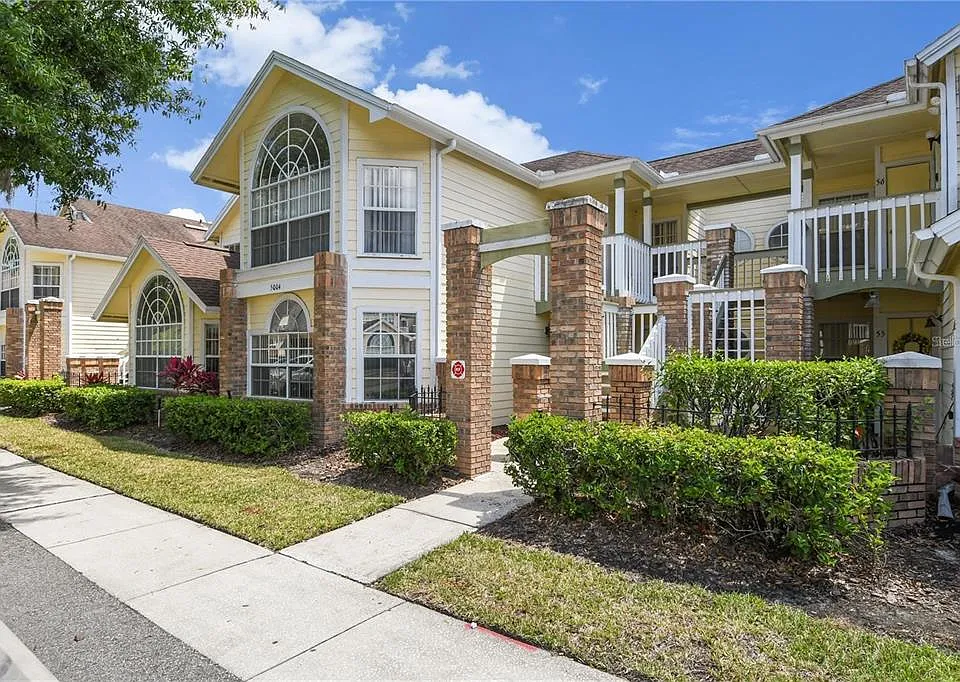 5004 Laguna Bay Cir #54