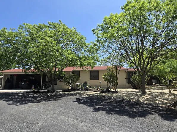 12 Wilderness Trl, Kerrville, TX 78028