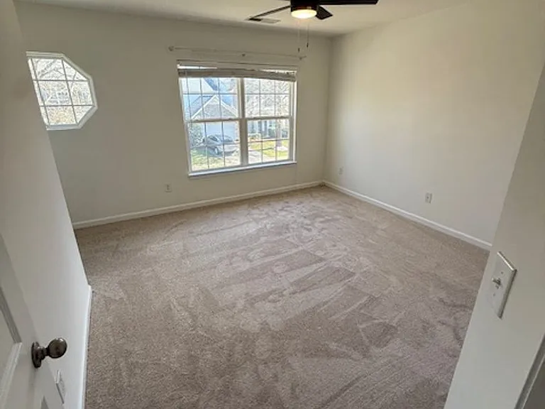 6423 Hermsley Rd — Photo 18