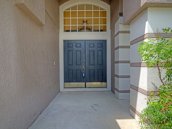 2nd image of 1692 Pine Bay Dr
