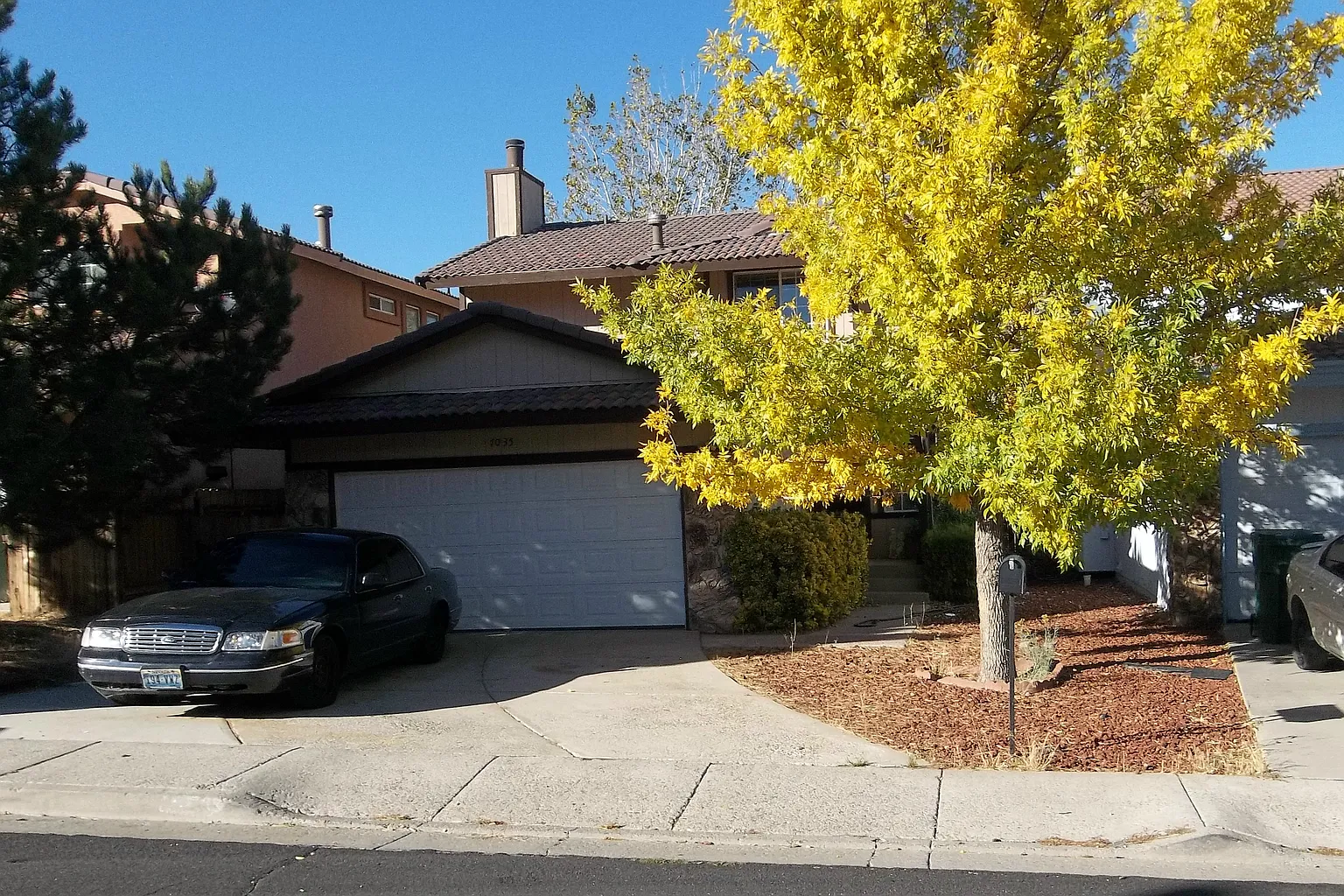 7035 Indigo Cir photo 1