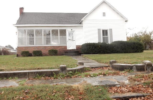 1st image of 410 S College St
