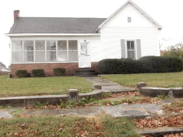410 S College St, Marion, KY 42064
