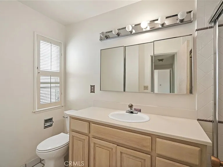 11803 Gerald Ave — Photo 21