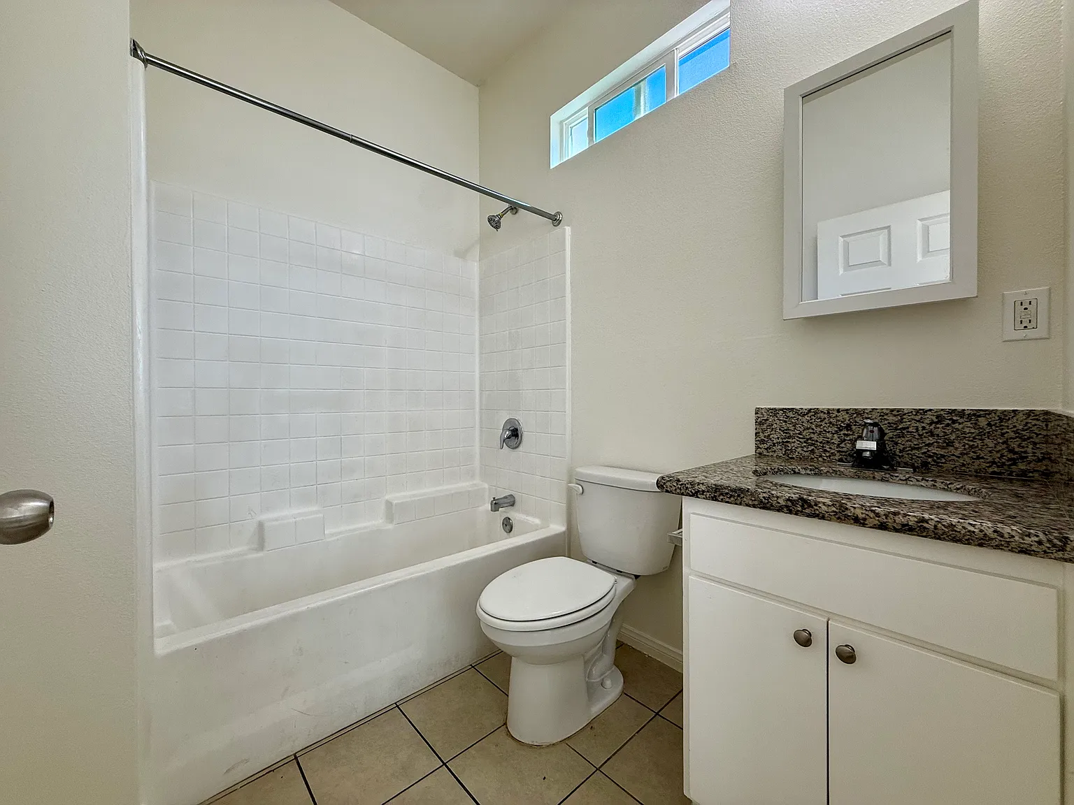 Studio, 400 sqft, $1,295 — Photo 4