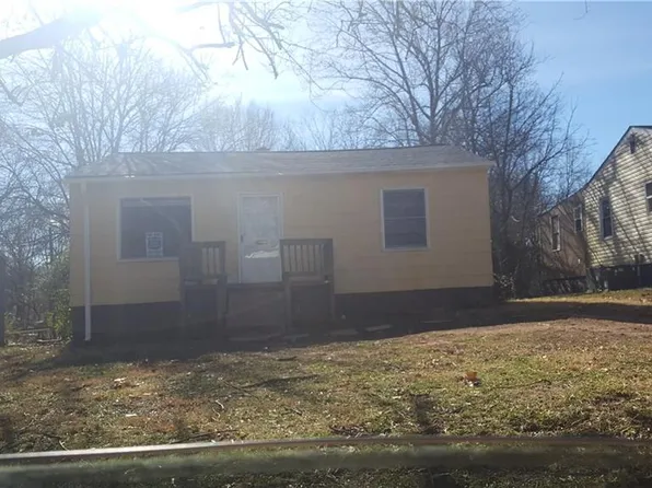 1630 Ashley School Cir, Winston Salem, NC 27105