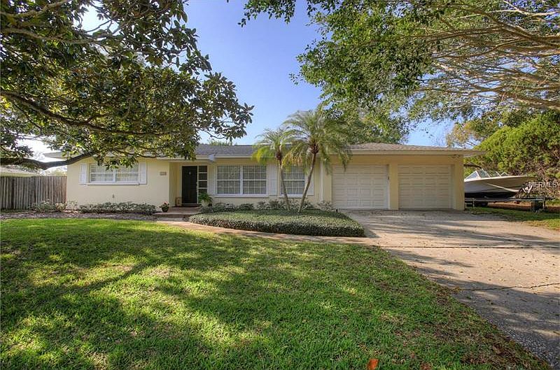 1st image of 204 Palmetto Ln
