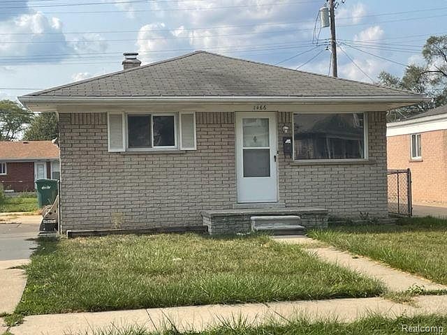 1st image of 1466 Chandler Ave