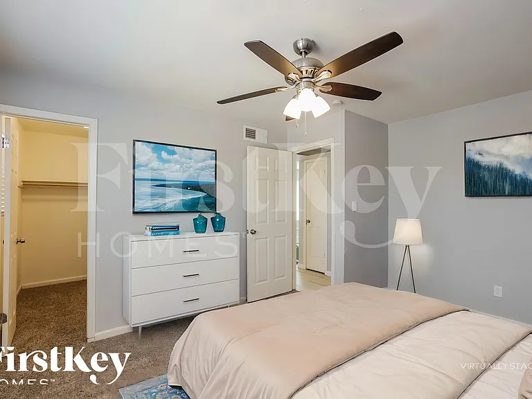 6008 S 45th Pl — Photo 9