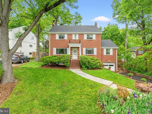 803 Chalfonte Dr, Alexandria, VA 22305