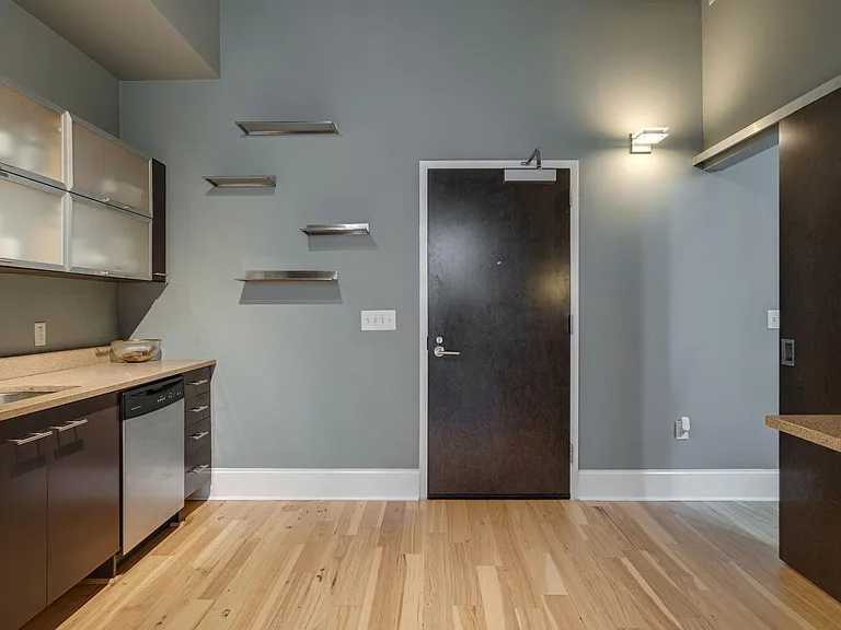2115 Yeaman Pl #601 — Photo 5