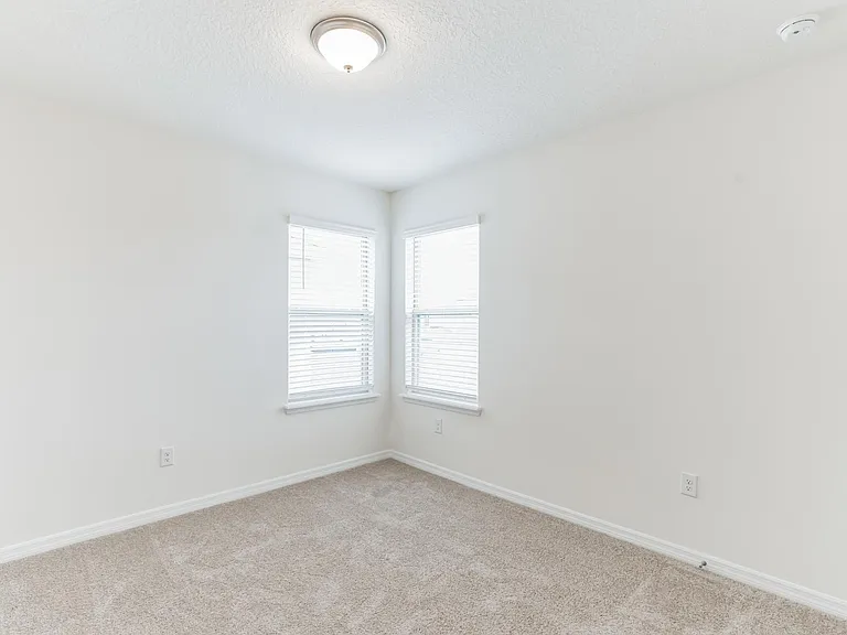 16506 Point Rock Dr — Photo 24