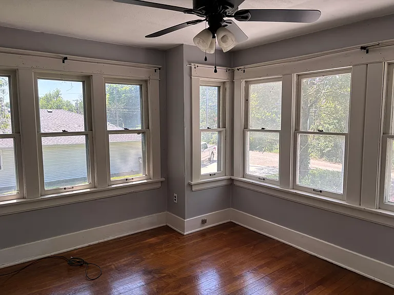 410 S Main St — Photo 7