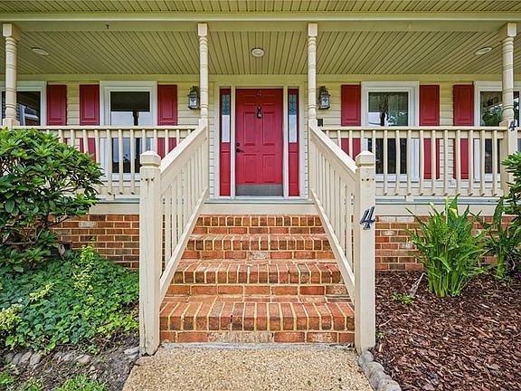 4th image of 4 Sol Thorpe Ln