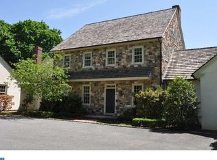 2 Vics Ln, Wilmington, DE 19807