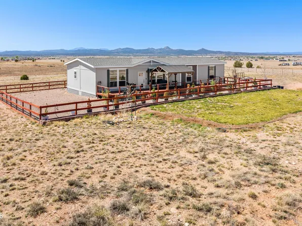 27139 N Lucky Ln, Paulden, AZ 86334