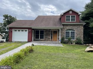 220 California Ave, Shenandoah, PA 17976