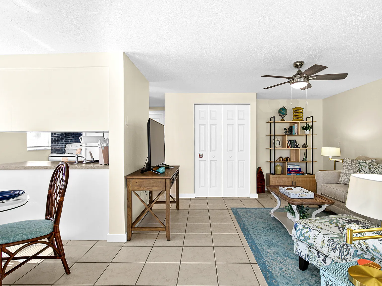 1 bed, 630 sqft, $3,200 — Photo 3