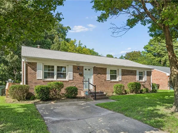 1407 Adams Cir, Hampton, VA 23663