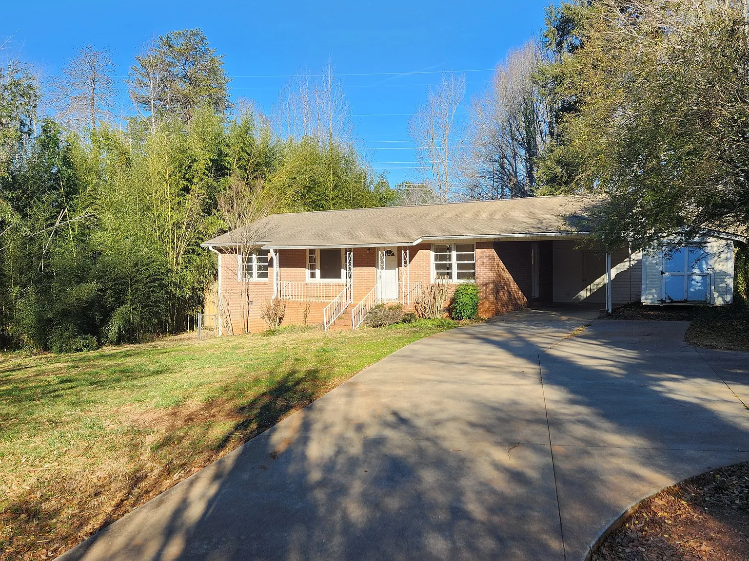 3 bed, 1.5 bath, 1100 sqft, $1,495 — Photo 2