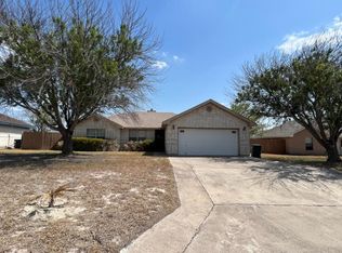 131 Windlake Loop, Del Rio, TX 78840