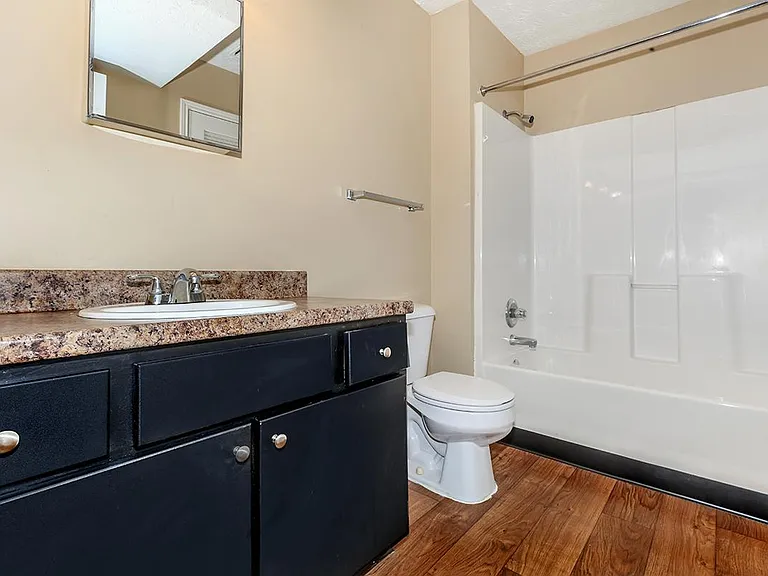 Green Meadow Apartments — Photo 5