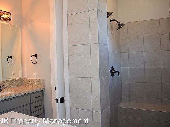 4th image of 1616 Wadsworth Cir