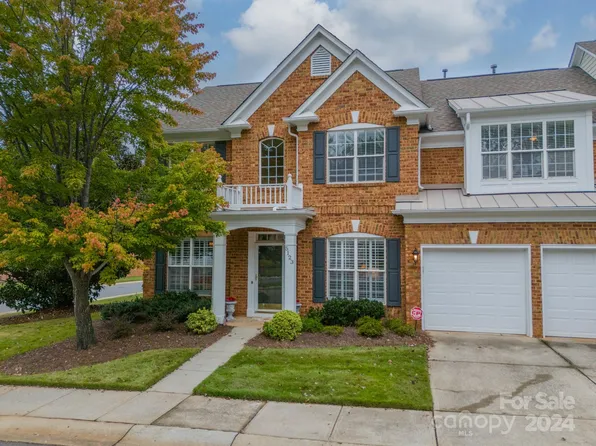 5123 Amherst Trail Dr, Charlotte, NC 28226