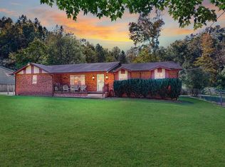 3796 Green Valley Rd, Huntington, WV 25701