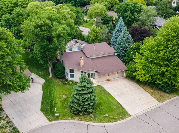 10300 27th Ave N, Plymouth, MN 55441
