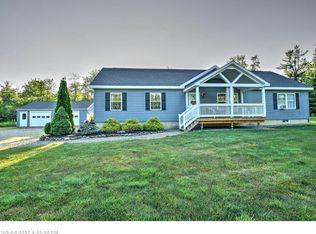 46 Royal Ridge Ln, Bucksport, ME 04416