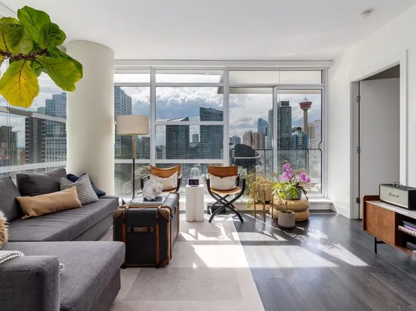 1122 W 3rd St SE #1607, Calgary, AB T2G 1H7