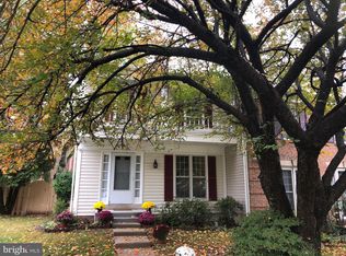 17027 Catalpa Ct, Derwood, MD 20855