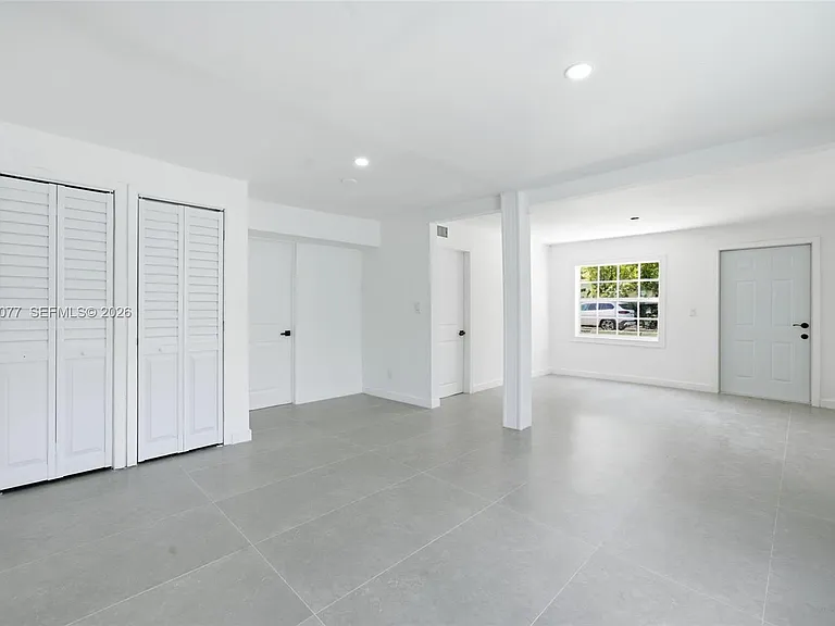 2415 Garfield St — Photo 2