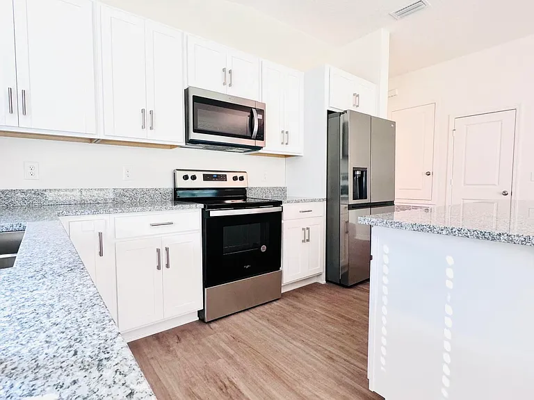 3015 Sanctuary Dr — Photo 7