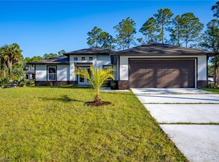 2610 33rd St W, Lehigh Acres, FL 33971