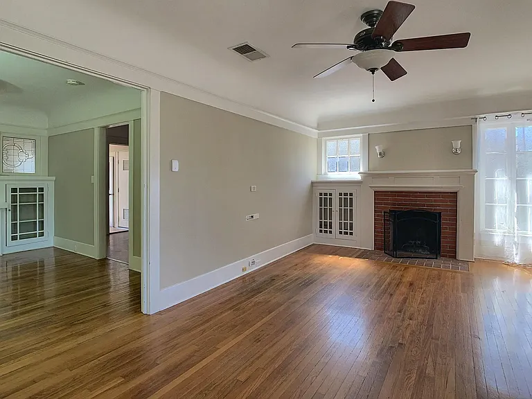 4193 4th Ave — Photo 3